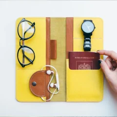 海外旅行中に財布を紛失したら？対処法や無くさないコツ