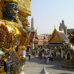 バンコク行き航空券の安い時期は？| 賢く航空券を購入するための完全ガイド