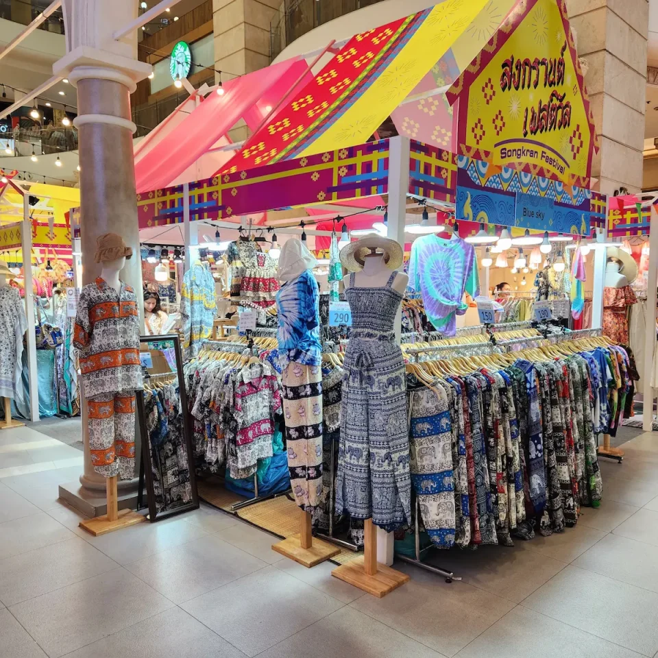 ターミナル21で売られているタイパンツは150バーツ程