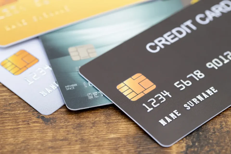 基本的な海外旅行の財布の中身にクレジットカードは必須