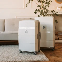 賢く選ぶ！機内持ち込み可能スーツケースのおすすめ15選