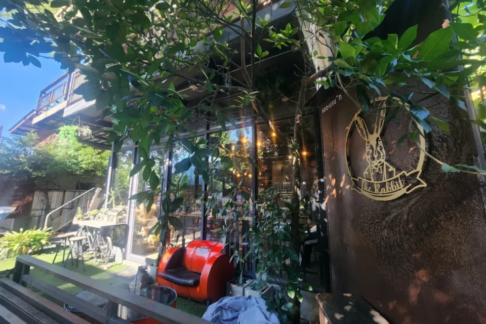 バンコク・バーンガジャオのカフェ「The Rabbit」